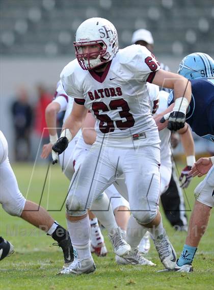 Thumbnail 2 in Corona del Mar vs. Sacred Heart Prep (CIF State D3 Final) photogallery.