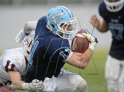 Thumbnail 2 in Corona del Mar vs. Sacred Heart Prep (CIF State D3 Final) photogallery.