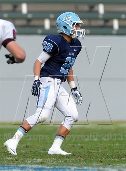 Thumbnail 3 in Corona del Mar vs. Sacred Heart Prep (CIF State D3 Final) photogallery.