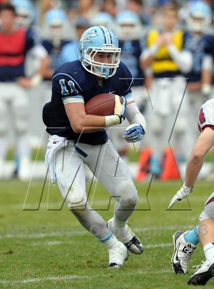 Thumbnail 1 in Corona del Mar vs. Sacred Heart Prep (CIF State D3 Final) photogallery.