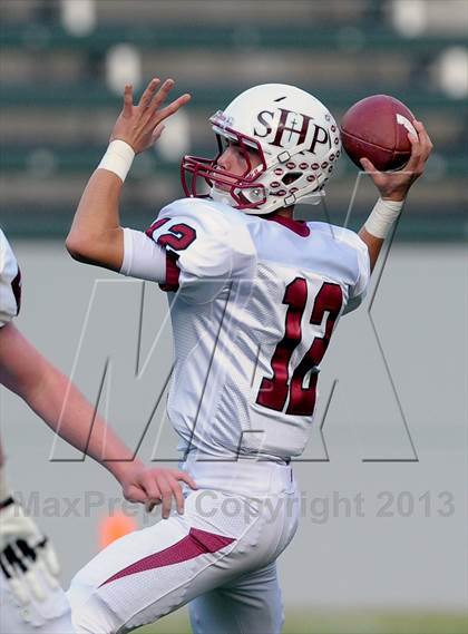 Thumbnail 2 in Corona del Mar vs. Sacred Heart Prep (CIF State D3 Final) photogallery.