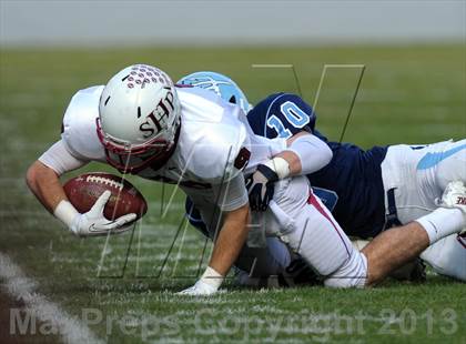 Thumbnail 1 in Corona del Mar vs. Sacred Heart Prep (CIF State D3 Final) photogallery.