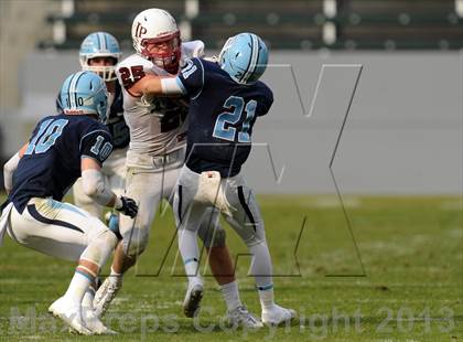 Thumbnail 3 in Corona del Mar vs. Sacred Heart Prep (CIF State D3 Final) photogallery.