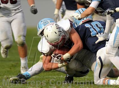 Thumbnail 2 in Corona del Mar vs. Sacred Heart Prep (CIF State D3 Final) photogallery.