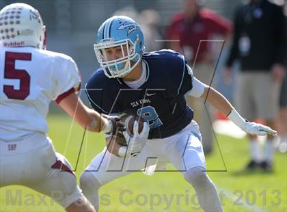 Thumbnail 3 in Corona del Mar vs. Sacred Heart Prep (CIF State D3 Final) photogallery.