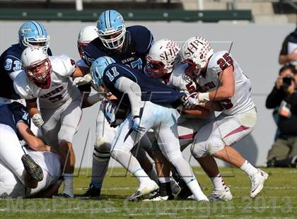 Thumbnail 3 in Corona del Mar vs. Sacred Heart Prep (CIF State D3 Final) photogallery.