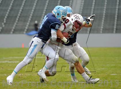 Thumbnail 3 in Corona del Mar vs. Sacred Heart Prep (CIF State D3 Final) photogallery.