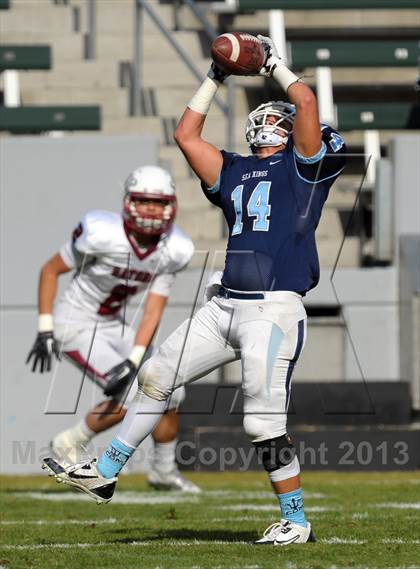 Thumbnail 1 in Corona del Mar vs. Sacred Heart Prep (CIF State D3 Final) photogallery.