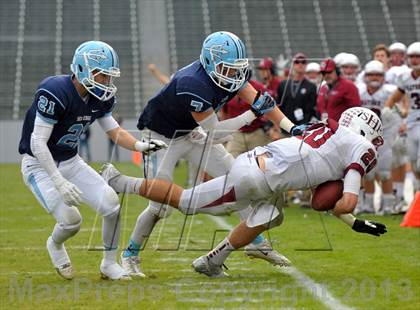 Thumbnail 2 in Corona del Mar vs. Sacred Heart Prep (CIF State D3 Final) photogallery.
