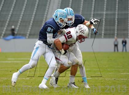 Thumbnail 1 in Corona del Mar vs. Sacred Heart Prep (CIF State D3 Final) photogallery.