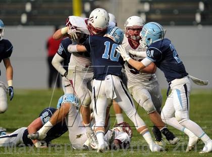 Thumbnail 3 in Corona del Mar vs. Sacred Heart Prep (CIF State D3 Final) photogallery.
