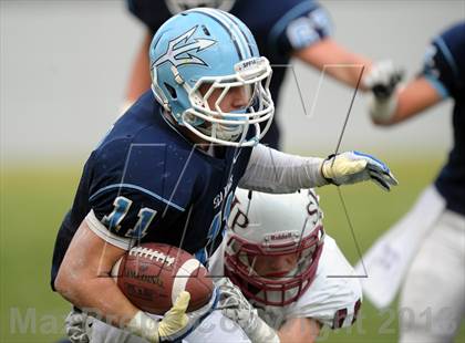 Thumbnail 1 in Corona del Mar vs. Sacred Heart Prep (CIF State D3 Final) photogallery.