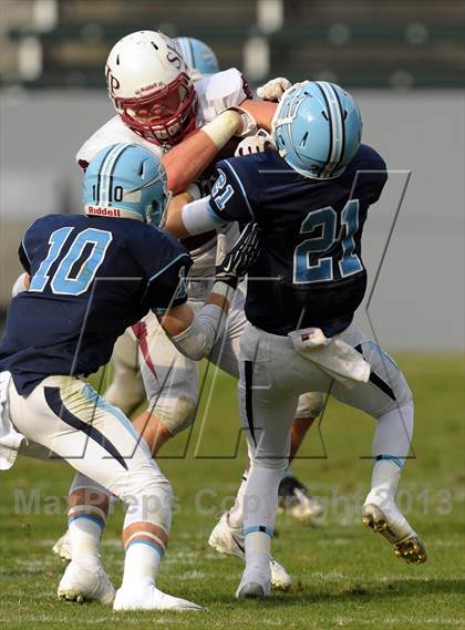 Thumbnail 1 in Corona del Mar vs. Sacred Heart Prep (CIF State D3 Final) photogallery.