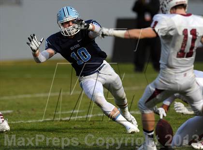 Thumbnail 3 in Corona del Mar vs. Sacred Heart Prep (CIF State D3 Final) photogallery.