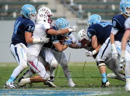 Thumbnail 2 in Corona del Mar vs. Sacred Heart Prep (CIF State D3 Final) photogallery.