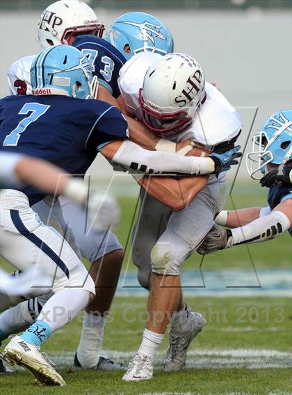 Thumbnail 3 in Corona del Mar vs. Sacred Heart Prep (CIF State D3 Final) photogallery.