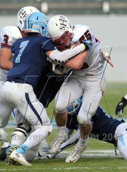 Thumbnail 1 in Corona del Mar vs. Sacred Heart Prep (CIF State D3 Final) photogallery.