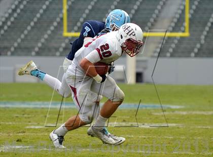 Thumbnail 2 in Corona del Mar vs. Sacred Heart Prep (CIF State D3 Final) photogallery.