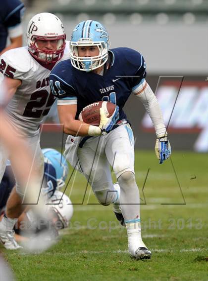 Thumbnail 2 in Corona del Mar vs. Sacred Heart Prep (CIF State D3 Final) photogallery.