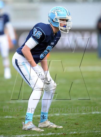 Thumbnail 2 in Corona del Mar vs. Sacred Heart Prep (CIF State D3 Final) photogallery.