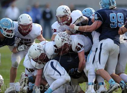 Thumbnail 3 in Corona del Mar vs. Sacred Heart Prep (CIF State D3 Final) photogallery.
