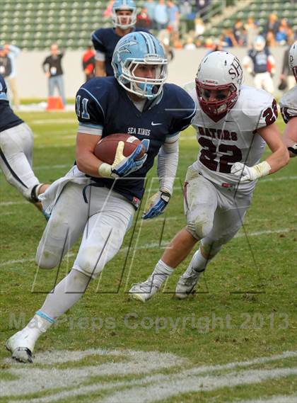 Thumbnail 2 in Corona del Mar vs. Sacred Heart Prep (CIF State D3 Final) photogallery.