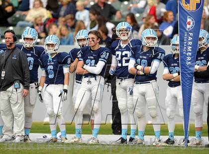Thumbnail 1 in Corona del Mar vs. Sacred Heart Prep (CIF State D3 Final) photogallery.
