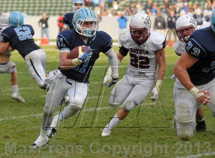 Thumbnail 1 in Corona del Mar vs. Sacred Heart Prep (CIF State D3 Final) photogallery.