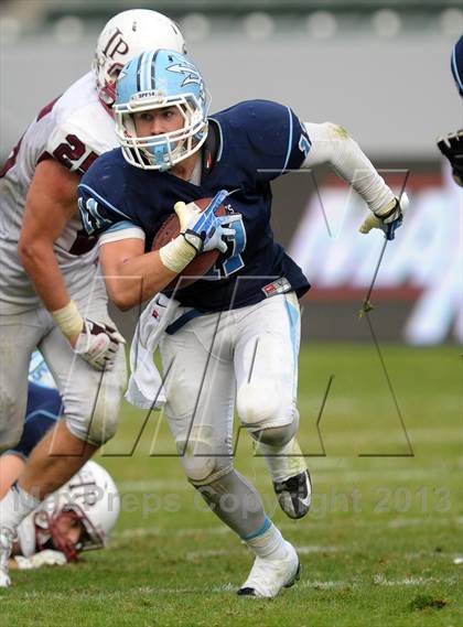 Thumbnail 1 in Corona del Mar vs. Sacred Heart Prep (CIF State D3 Final) photogallery.