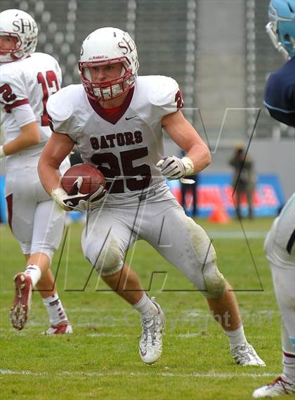 Thumbnail 1 in Corona del Mar vs. Sacred Heart Prep (CIF State D3 Final) photogallery.