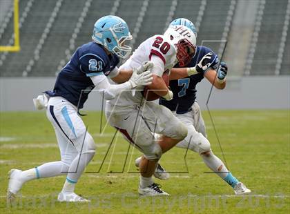 Thumbnail 2 in Corona del Mar vs. Sacred Heart Prep (CIF State D3 Final) photogallery.