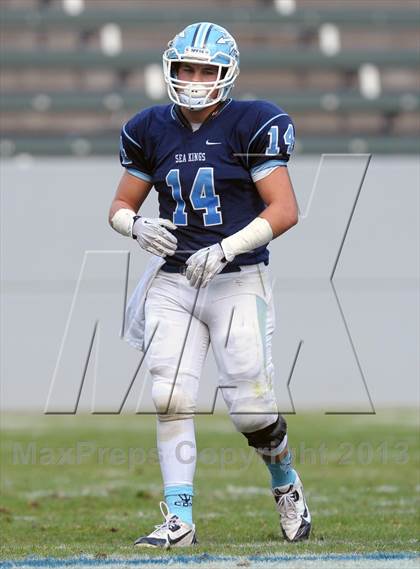 Thumbnail 3 in Corona del Mar vs. Sacred Heart Prep (CIF State D3 Final) photogallery.