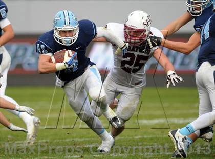Thumbnail 3 in Corona del Mar vs. Sacred Heart Prep (CIF State D3 Final) photogallery.