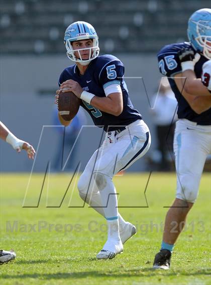 Thumbnail 1 in Corona del Mar vs. Sacred Heart Prep (CIF State D3 Final) photogallery.