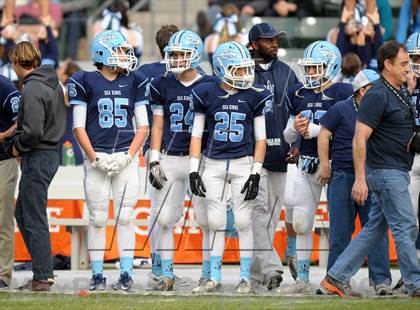 Thumbnail 1 in Corona del Mar vs. Sacred Heart Prep (CIF State D3 Final) photogallery.