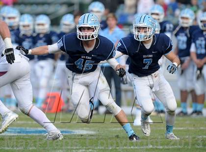 Thumbnail 1 in Corona del Mar vs. Sacred Heart Prep (CIF State D3 Final) photogallery.