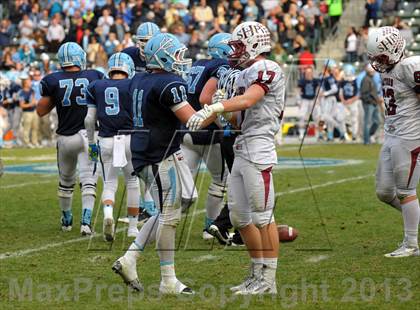 Thumbnail 3 in Corona del Mar vs. Sacred Heart Prep (CIF State D3 Final) photogallery.