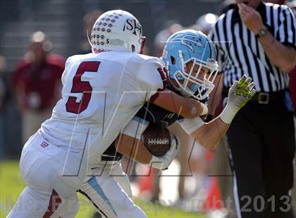 Thumbnail 2 in Corona del Mar vs. Sacred Heart Prep (CIF State D3 Final) photogallery.