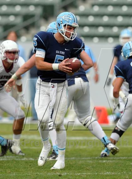 Thumbnail 1 in Corona del Mar vs. Sacred Heart Prep (CIF State D3 Final) photogallery.