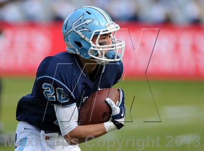 Thumbnail 2 in Corona del Mar vs. Sacred Heart Prep (CIF State D3 Final) photogallery.