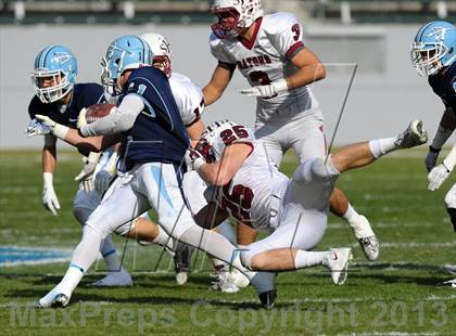 Thumbnail 1 in Corona del Mar vs. Sacred Heart Prep (CIF State D3 Final) photogallery.