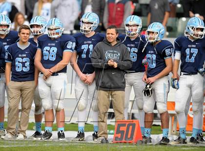 Thumbnail 3 in Corona del Mar vs. Sacred Heart Prep (CIF State D3 Final) photogallery.