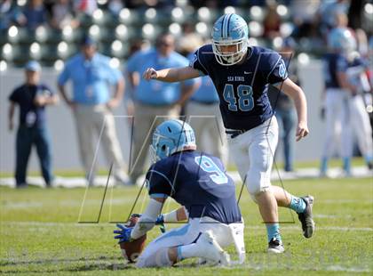 Thumbnail 2 in Corona del Mar vs. Sacred Heart Prep (CIF State D3 Final) photogallery.