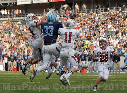 Thumbnail 1 in Corona del Mar vs. Sacred Heart Prep (CIF State D3 Final) photogallery.