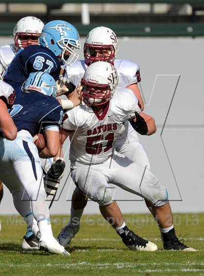 Thumbnail 1 in Corona del Mar vs. Sacred Heart Prep (CIF State D3 Final) photogallery.