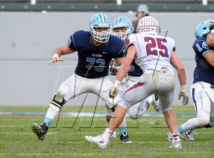 Thumbnail 1 in Corona del Mar vs. Sacred Heart Prep (CIF State D3 Final) photogallery.