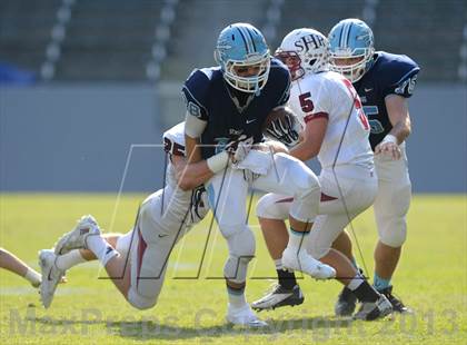 Thumbnail 2 in Corona del Mar vs. Sacred Heart Prep (CIF State D3 Final) photogallery.