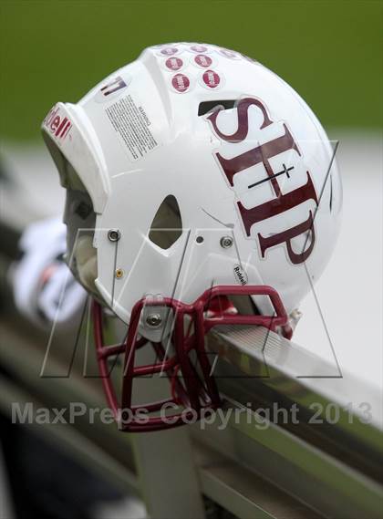 Thumbnail 3 in Corona del Mar vs. Sacred Heart Prep (CIF State D3 Final) photogallery.