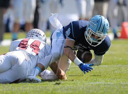 Thumbnail 3 in Corona del Mar vs. Sacred Heart Prep (CIF State D3 Final) photogallery.