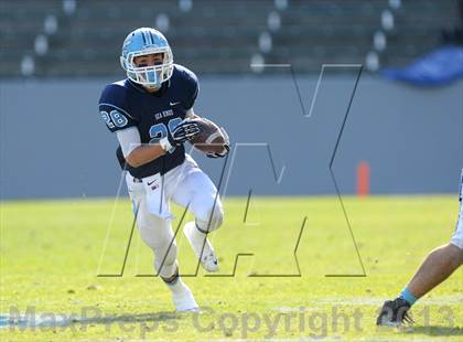 Thumbnail 3 in Corona del Mar vs. Sacred Heart Prep (CIF State D3 Final) photogallery.